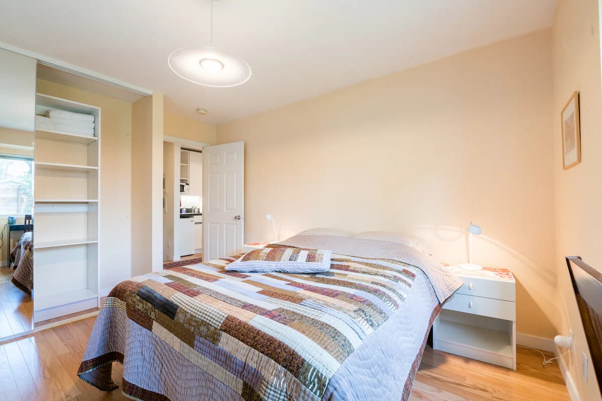 Charming guest unit in picturesque Palo Alto - Image 19