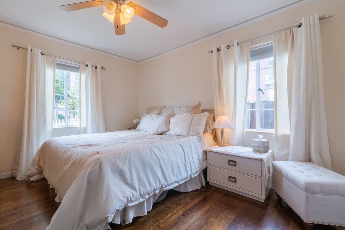 Home in Menlo Park · ★4.84 · 2 bedrooms · 3 beds · 1 bath - Image 12