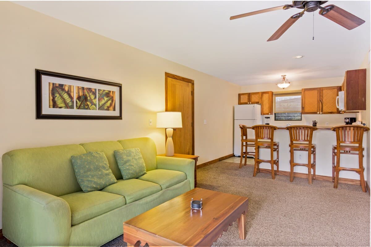 Condo in Kailua-Kona · ★4.9 · 2 bedrooms · 2 beds · 2 baths - Image 6