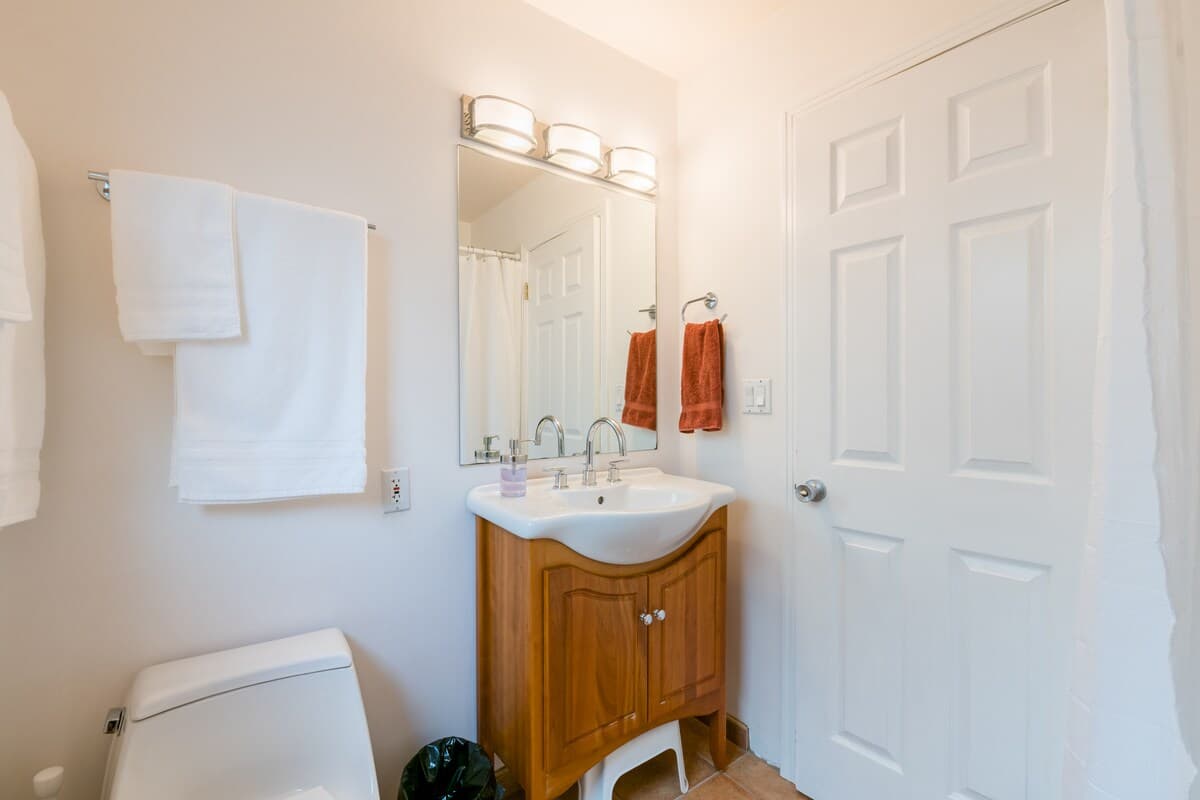 Charming guest unit in picturesque Palo Alto - Image 27