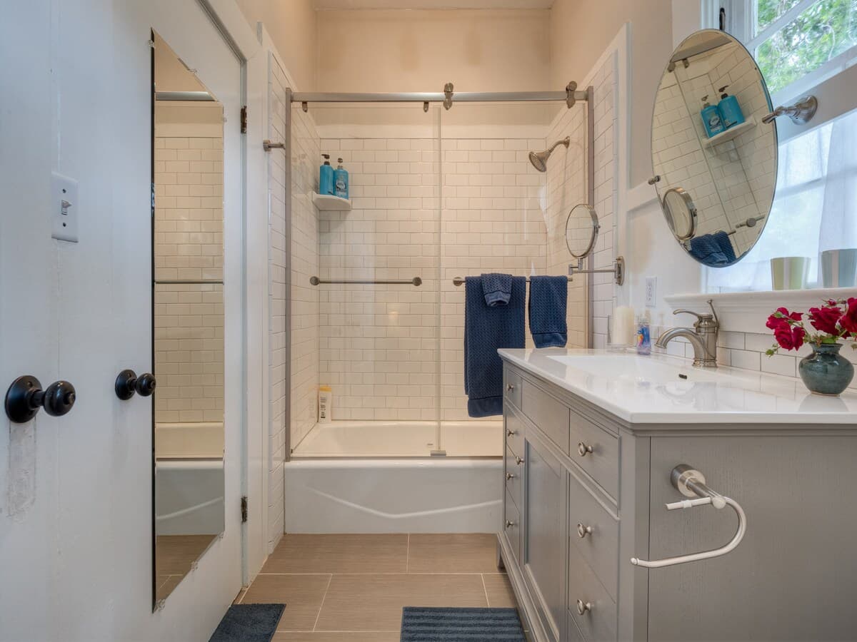 Home in Menlo Park · ★4.89 · 2 bedrooms · 3 beds · 1 bath - Image 29