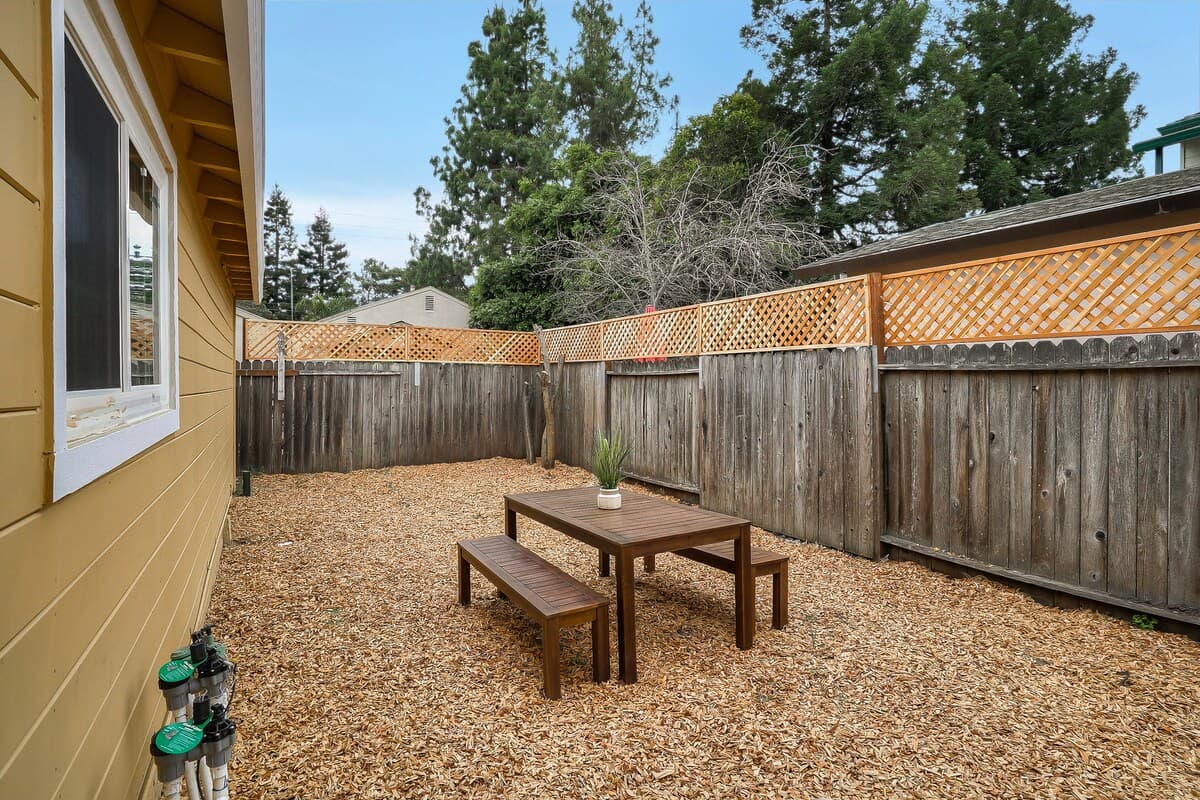 Home in Mountain View · ★4.79 · 3 bedrooms · 4 beds · 2.5 baths - Image 52