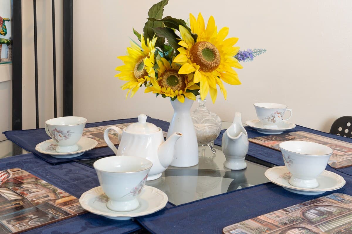 Home in Daly City · ★4.86 · 3 bedrooms · 5 beds · 2 baths - Image 12