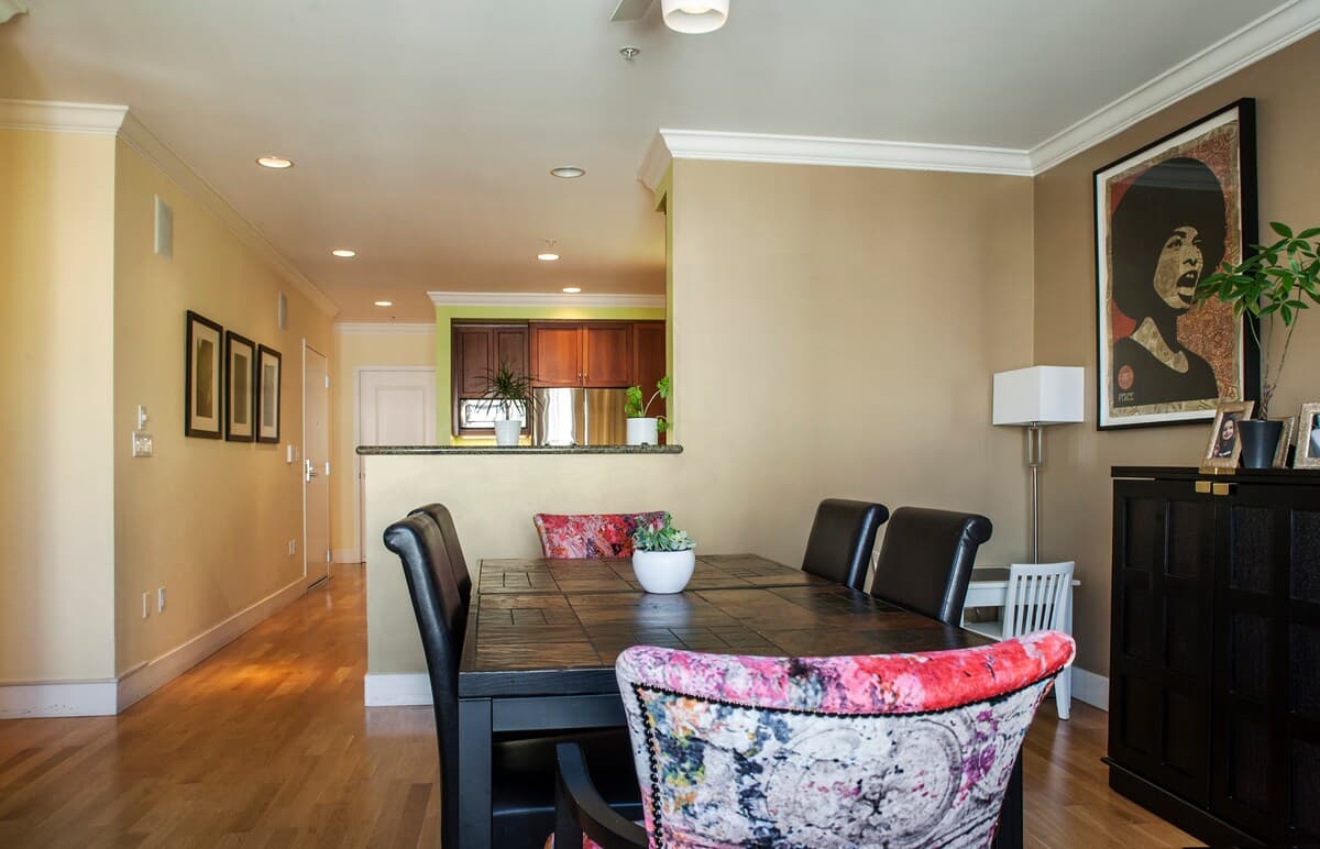 Elevator Opens Into FlatNob Hill 3BR, 2 Parking - Photo 25