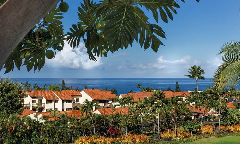 Condo in Kailua-Kona · ★4.5 · 2 bedrooms · 4 beds · 2 shared baths - Image 17