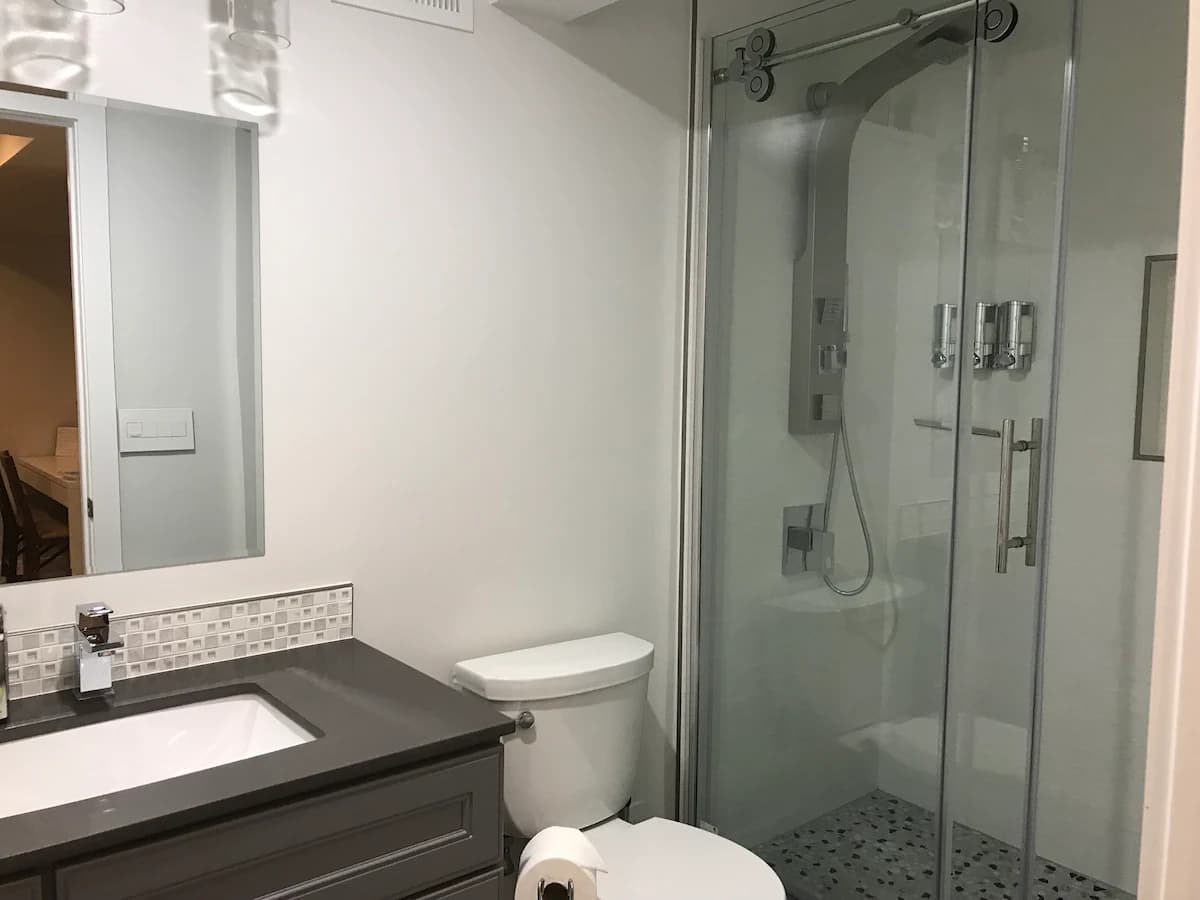 3BR 2BA no kitchen, $25/day parking option (<16ft) - Photo 21