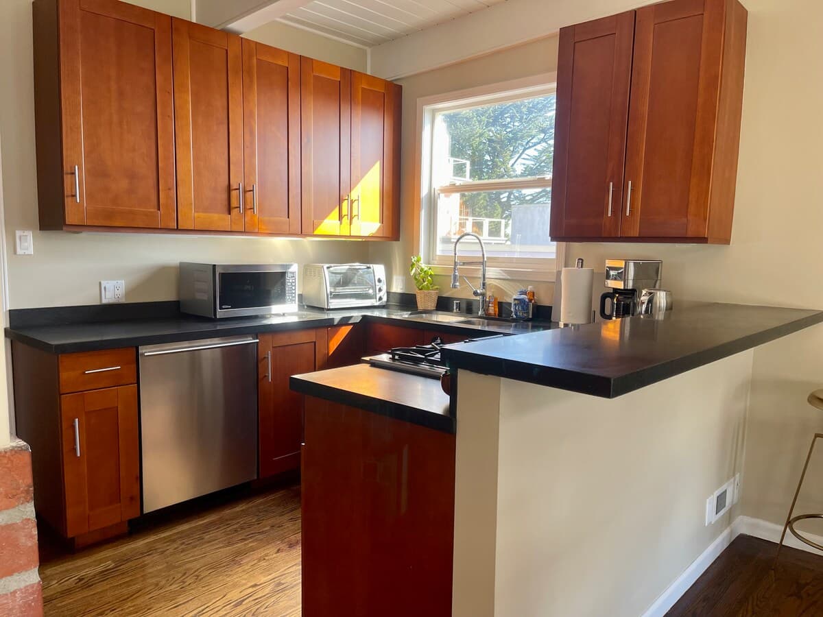 Mid-Century Modern with Panoramic Bay Views - Photo 11