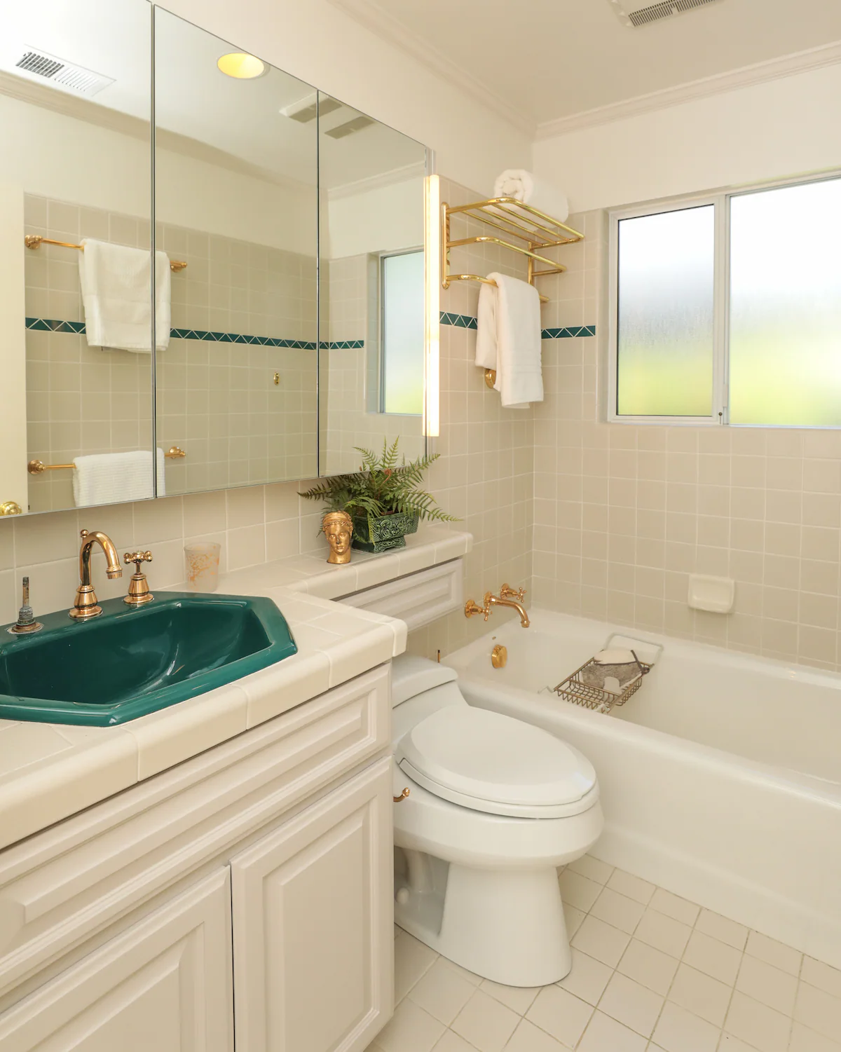 Home in Palo Alto · ★4.87 · 2 bedrooms · 2 beds · 2 baths - Image 9