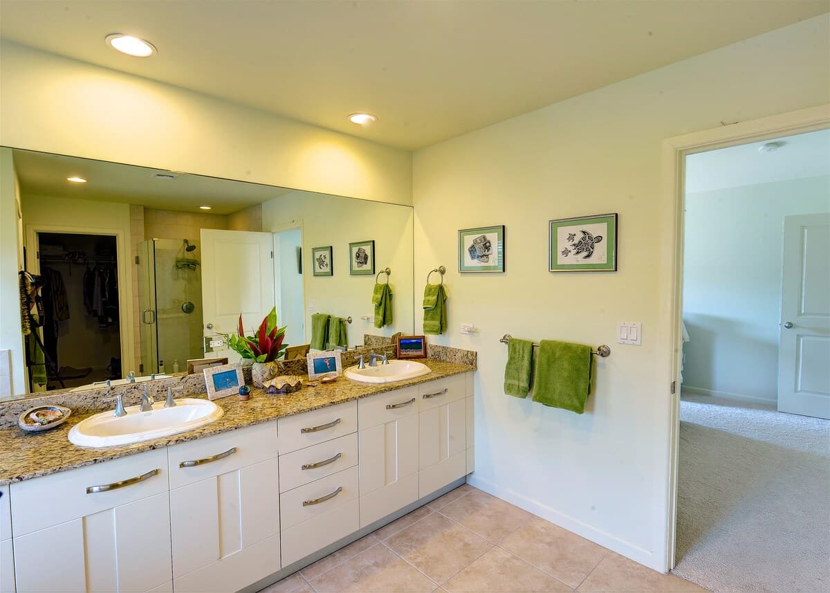Townhouse in Kailua-Kona · ★4.79 · 3 bedrooms · 3 beds · 3 baths - Image 31
