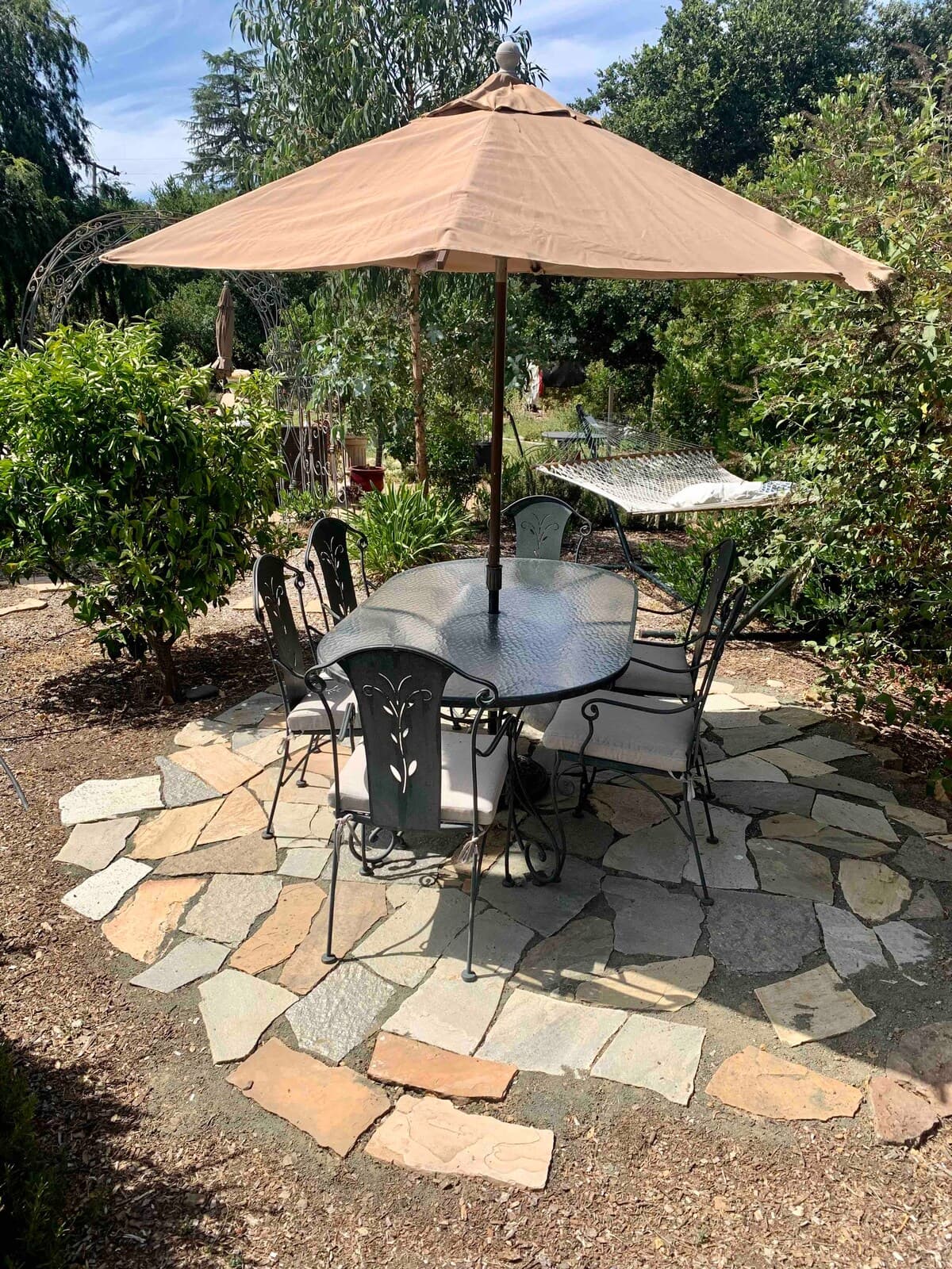Guesthouse in Los Altos Hills · ★4.85 · 2 bedrooms · 2 beds · 1 bath - Image 20