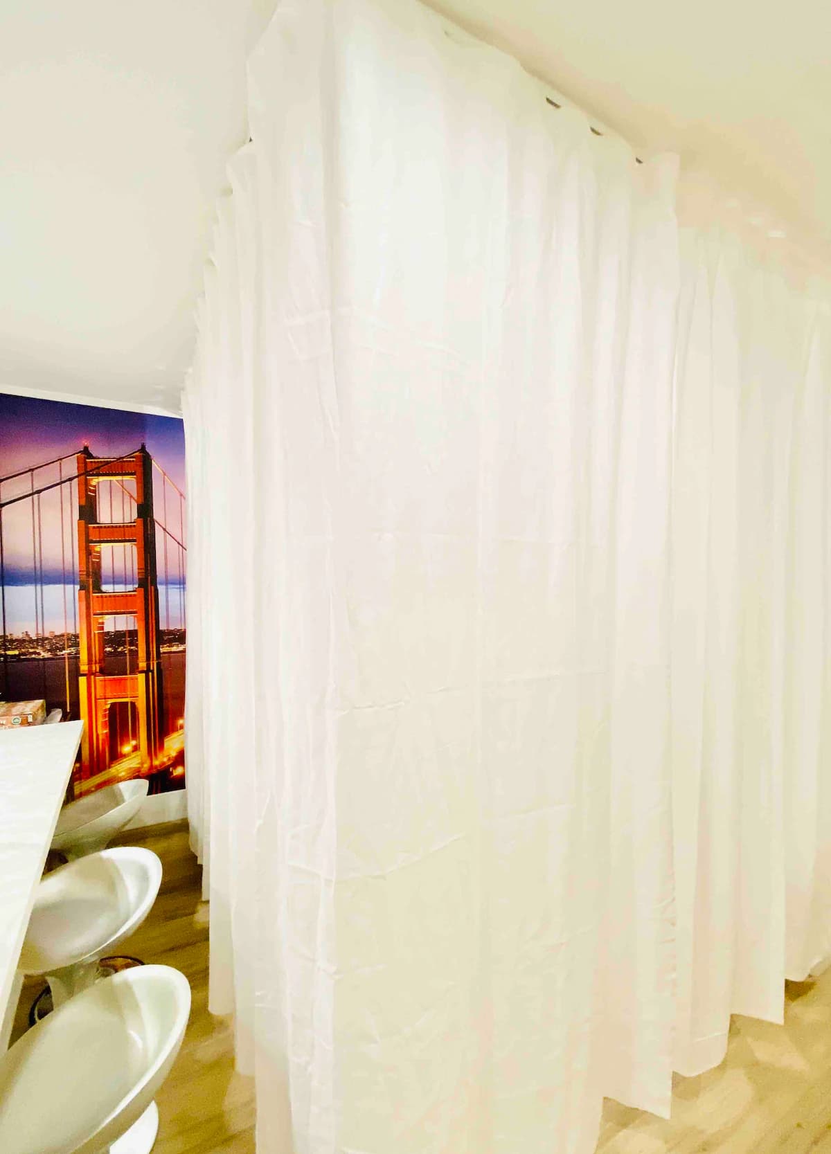 Home in Daly City · ★4.88 · 5 bedrooms · 8 beds · 2 baths - Image 11