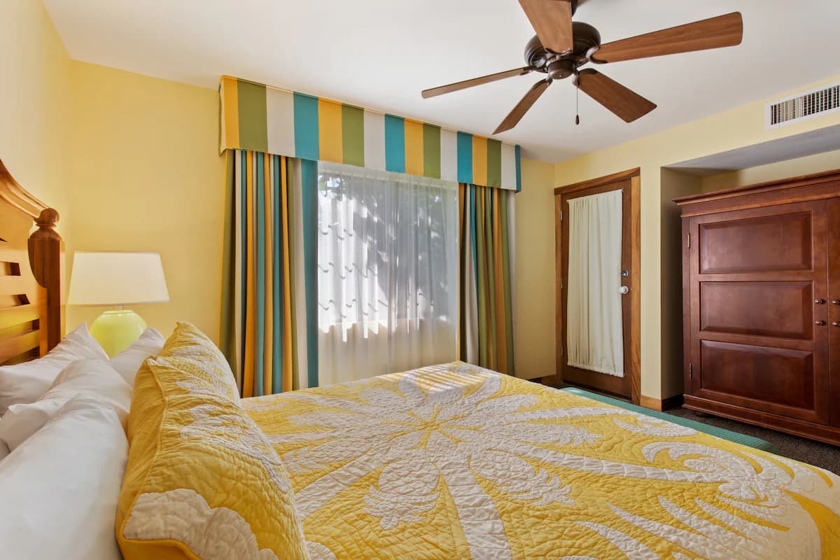 Condo in Kailua-Kona · ★4.9 · 2 bedrooms · 2 beds · 2 baths - Image 16