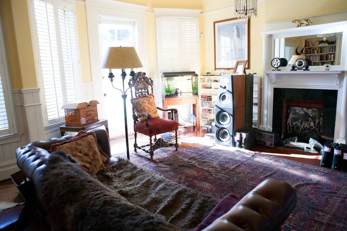 Elegant Victorian Flat in Haight - Photo 6