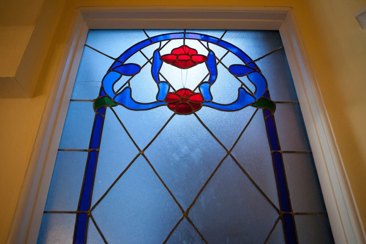 Elegant Victorian Flat in Haight - Photo 18