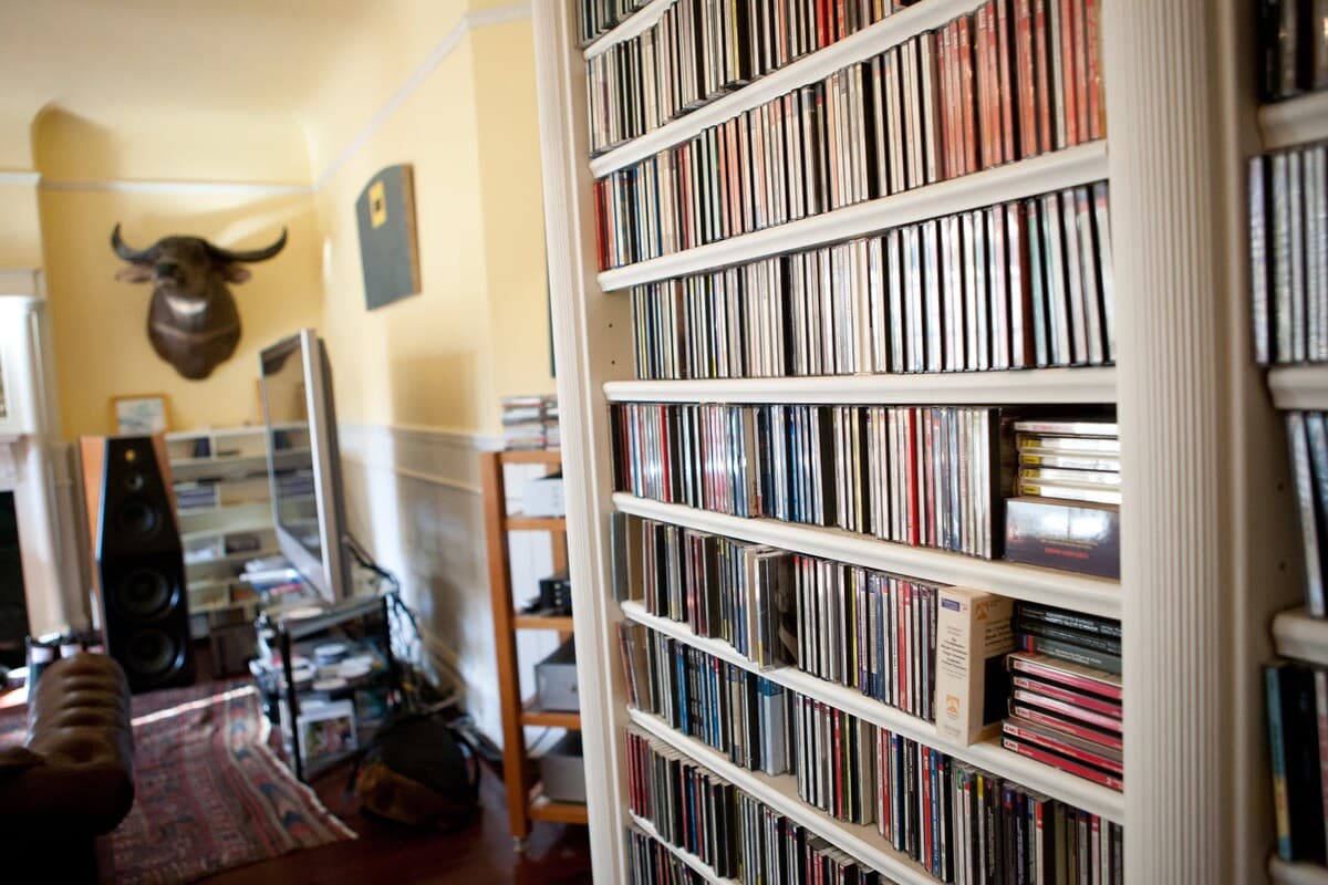 Elegant Victorian Flat in Haight - Photo 7