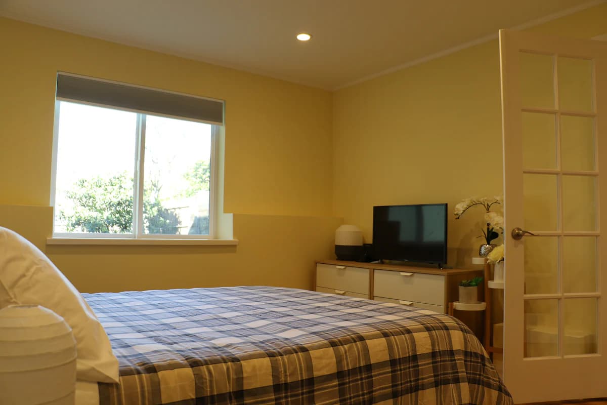 KT Home with Garage Parking - Photo 10