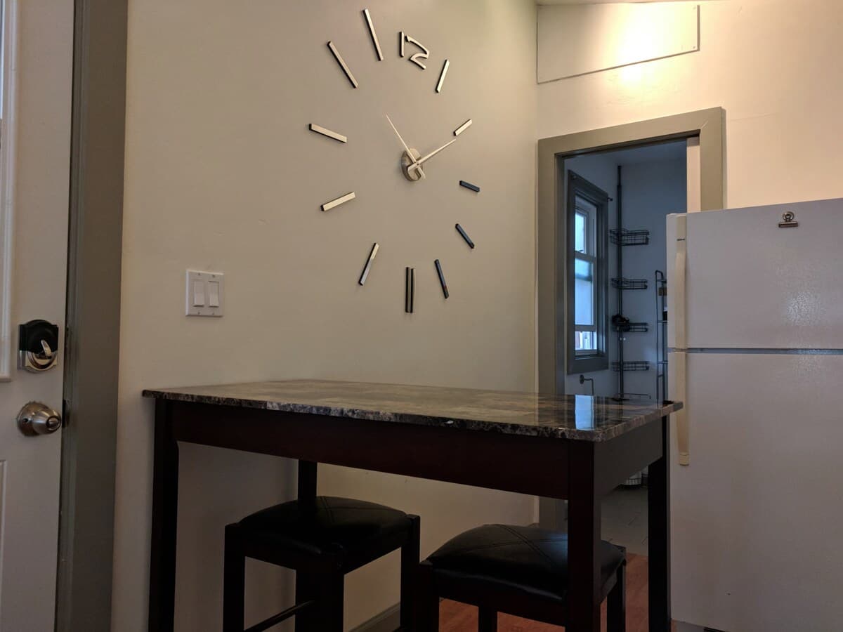 Guesthouse in Redwood City · ★4.84 · 1 bedroom · 1 bed · 1 bath - Image 4