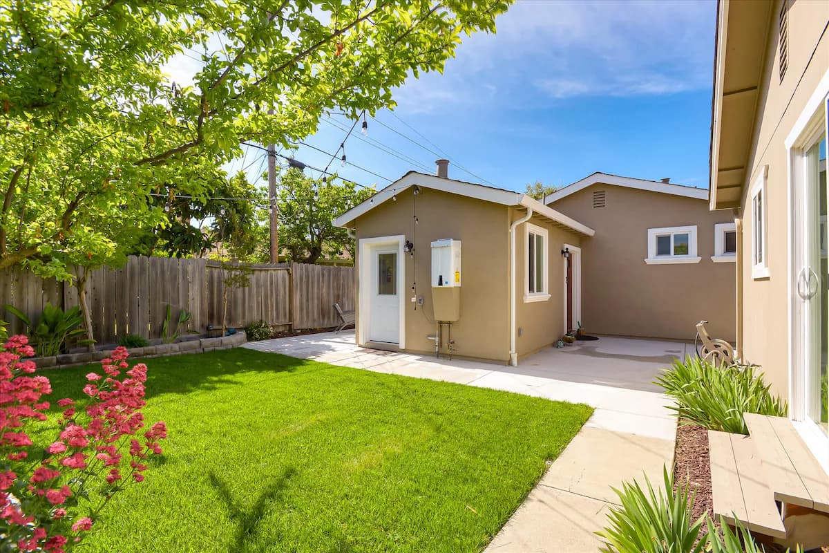 New 2019 Guesthouse, Heart of Silicon Valley - Photo 13
