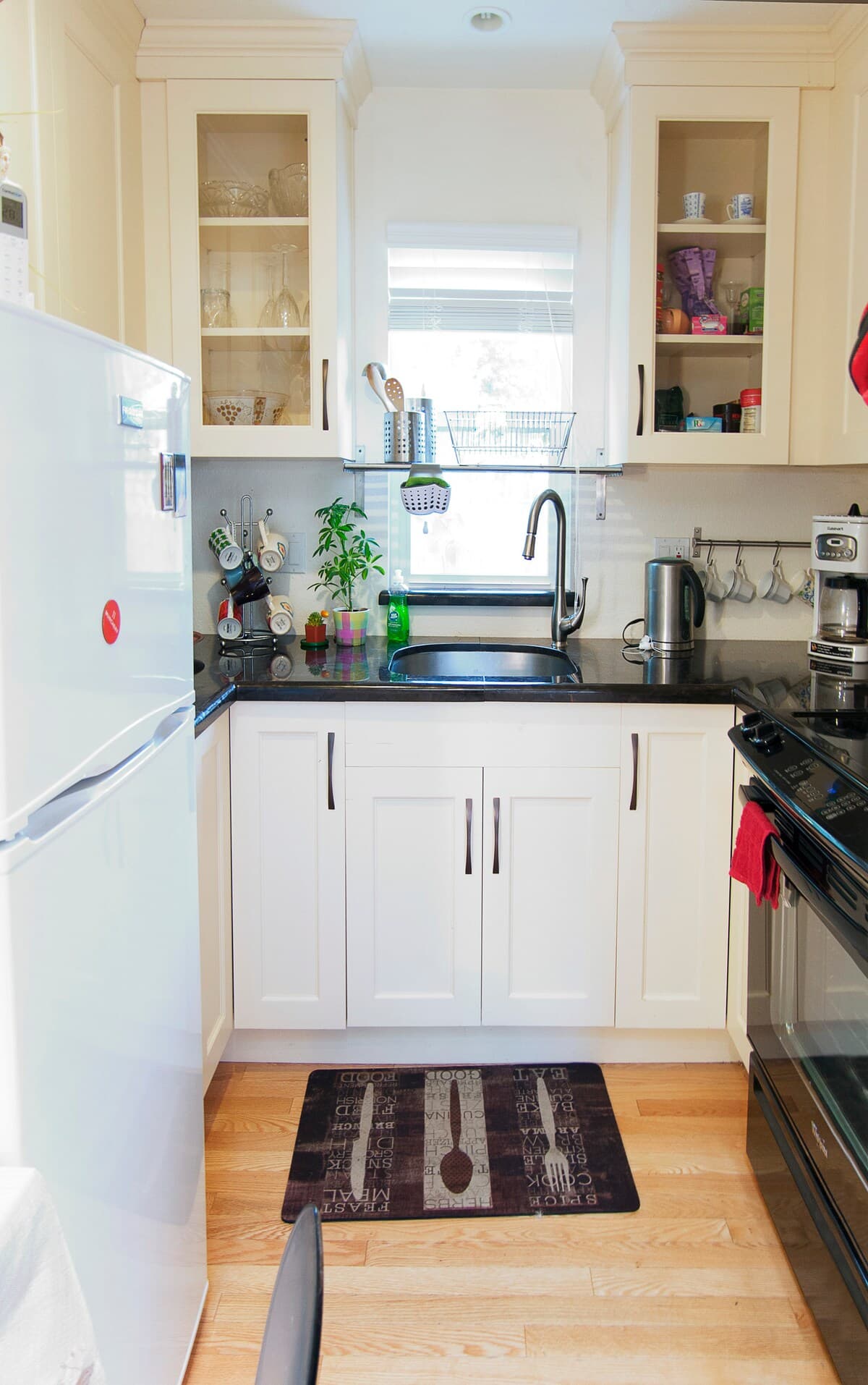 Home in East Palo Alto · ★4.82 · Studio · 1 bed · 1 bath - Image 6
