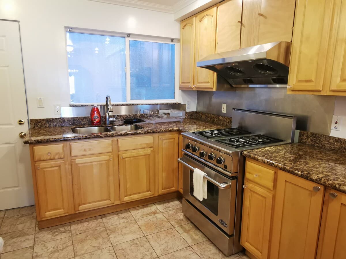 New 3BR w/ 2 Patios, Near 101 & KT Rail (43) - Photo 7