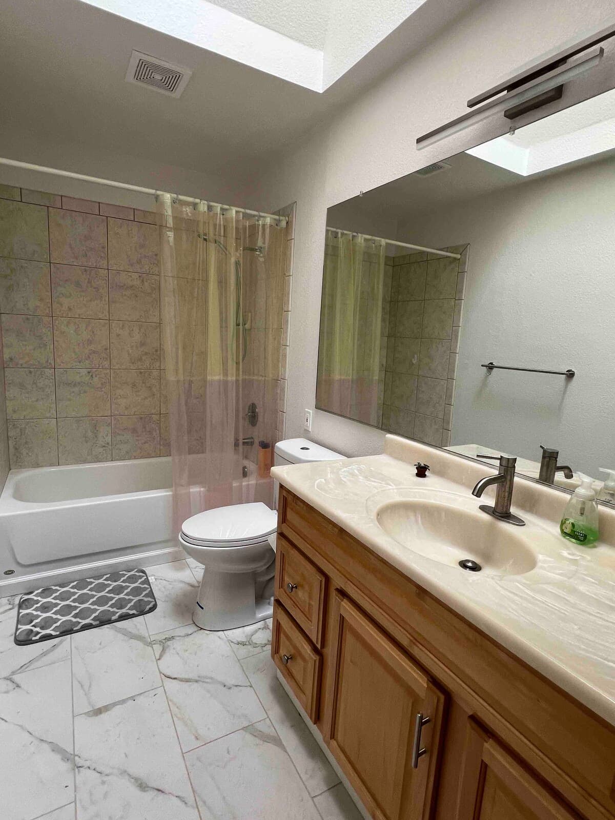 Newly Renovated Duplex Across from Park - Photo 15