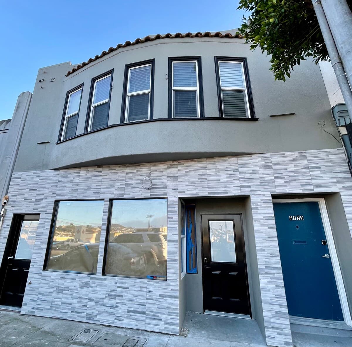 Home in Daly City · ★4.88 · 5 bedrooms · 8 beds · 2 baths - Image 70