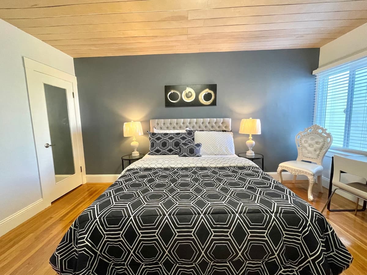Renovated 3BD Near Ocean Beach & GGP - Photo 1
