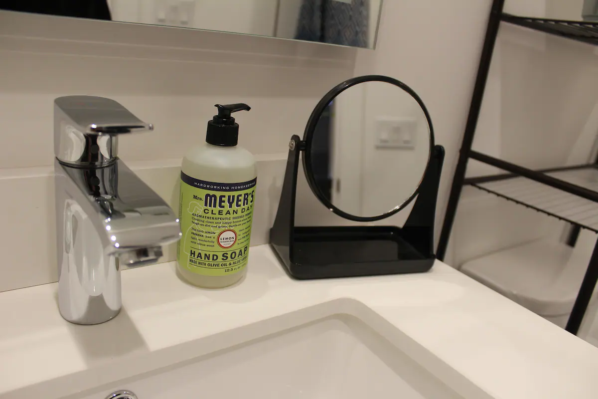 Modern City Suite | New & Clean 2Bdrm/1Bath in SF - Photo 18