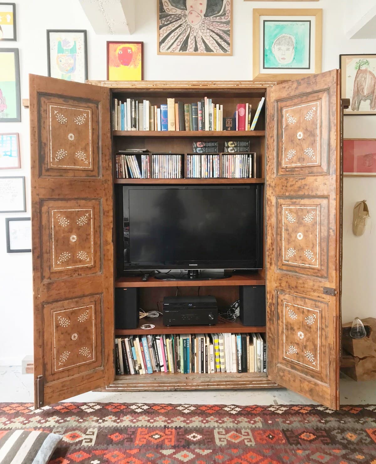 Private Light-filled Suite in Artist Loft - Photo 8