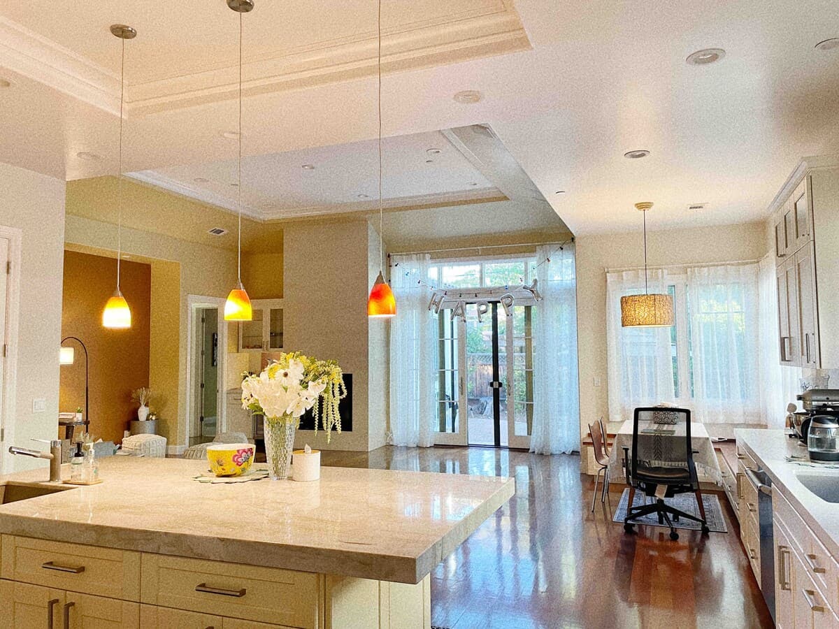 Home in Palo Alto · ★4.6 · 5 bedrooms · 5 beds · 3.5 baths - Image 16