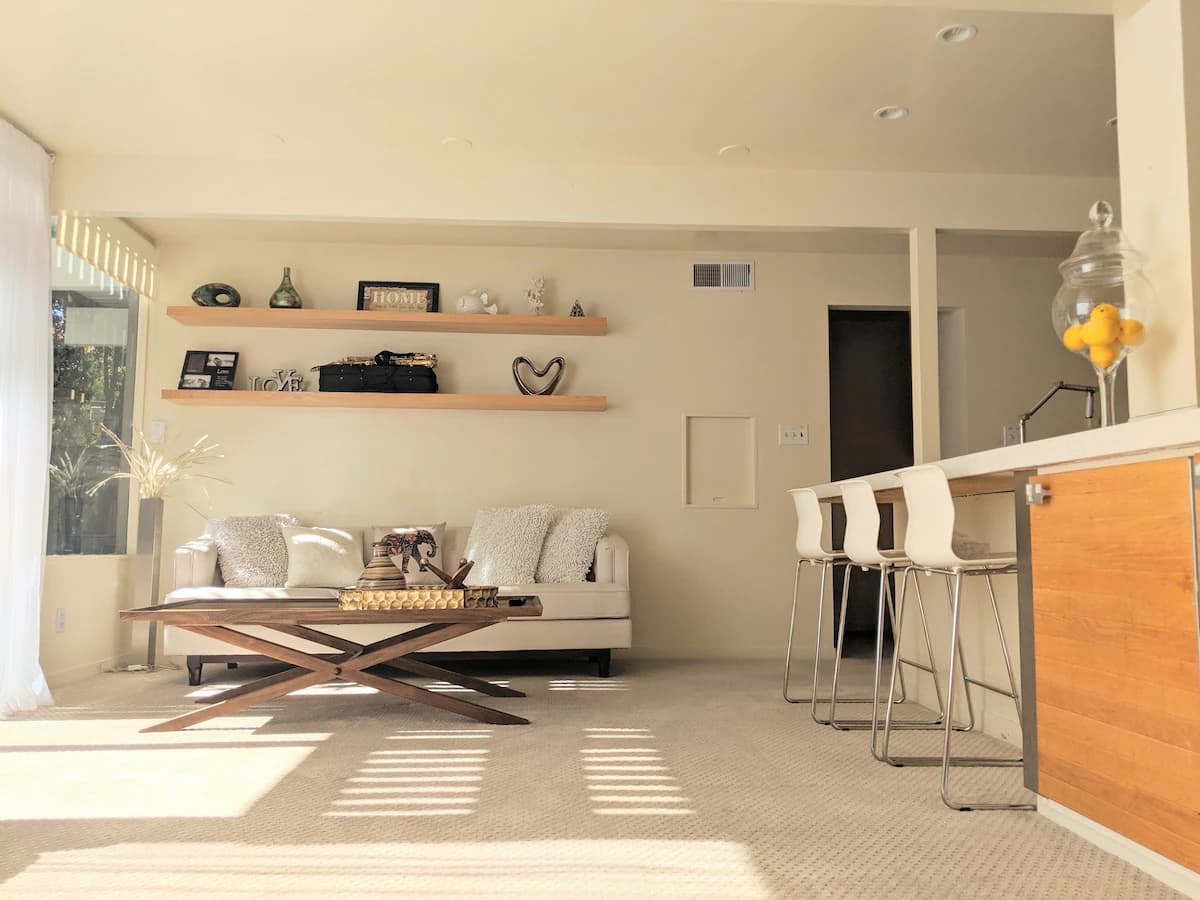 Home in Palo Alto · ★4.74 · 7 bedrooms · 9 beds · 4 baths - Image 2