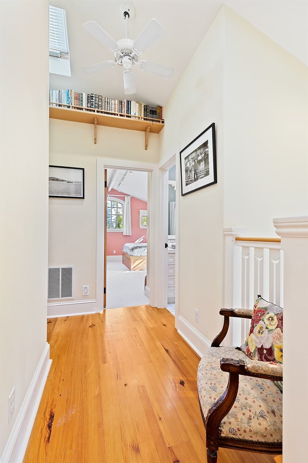 Home in Palo Alto · ★4.74 · 4 bedrooms · 4 beds · 3 baths - Image 27