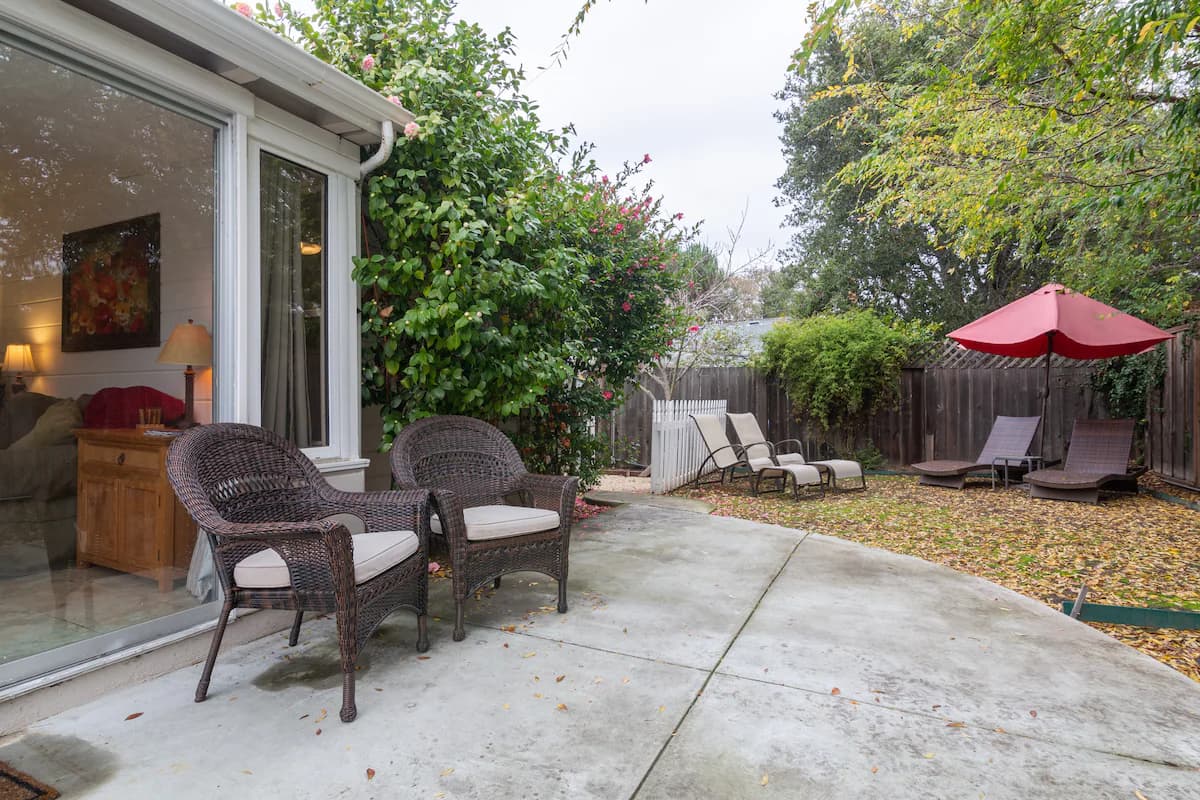 Home in Menlo Park · ★4.84 · 2 bedrooms · 3 beds · 1 bath - Image 21