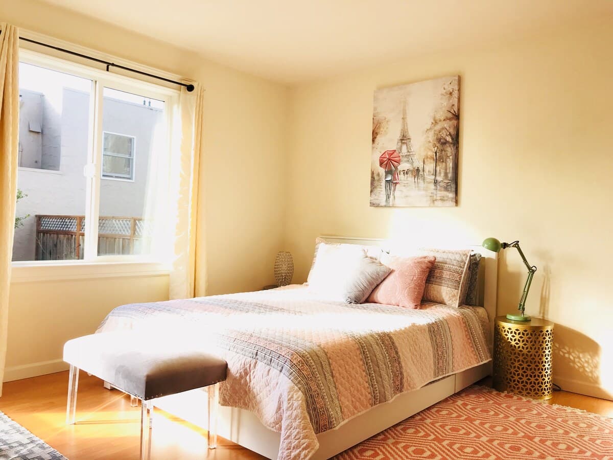 Relaxed 3B/2Ba Home with Private Parking - Photo 40