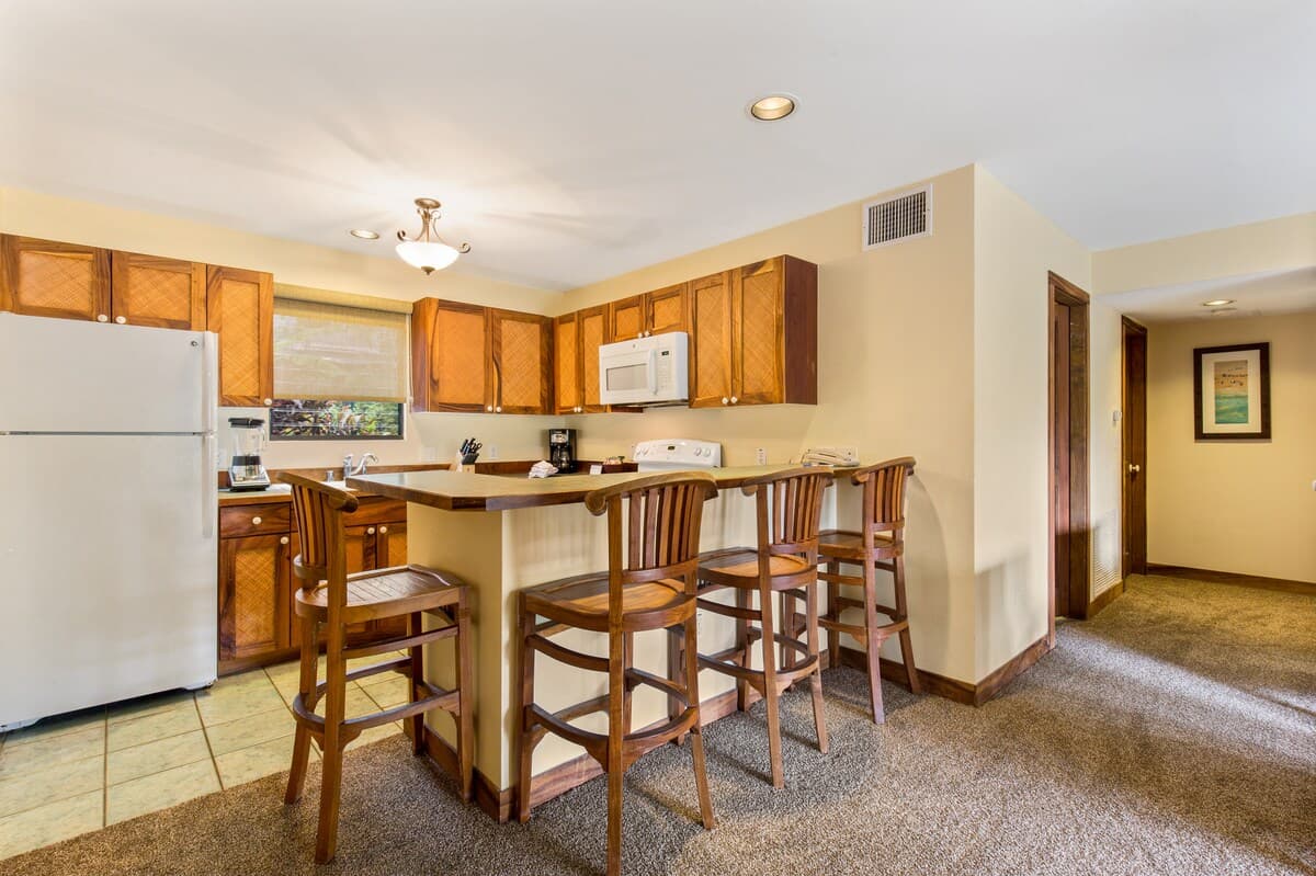 Condo in Kailua-Kona · ★4.9 · 2 bedrooms · 2 beds · 2 baths - Image 9