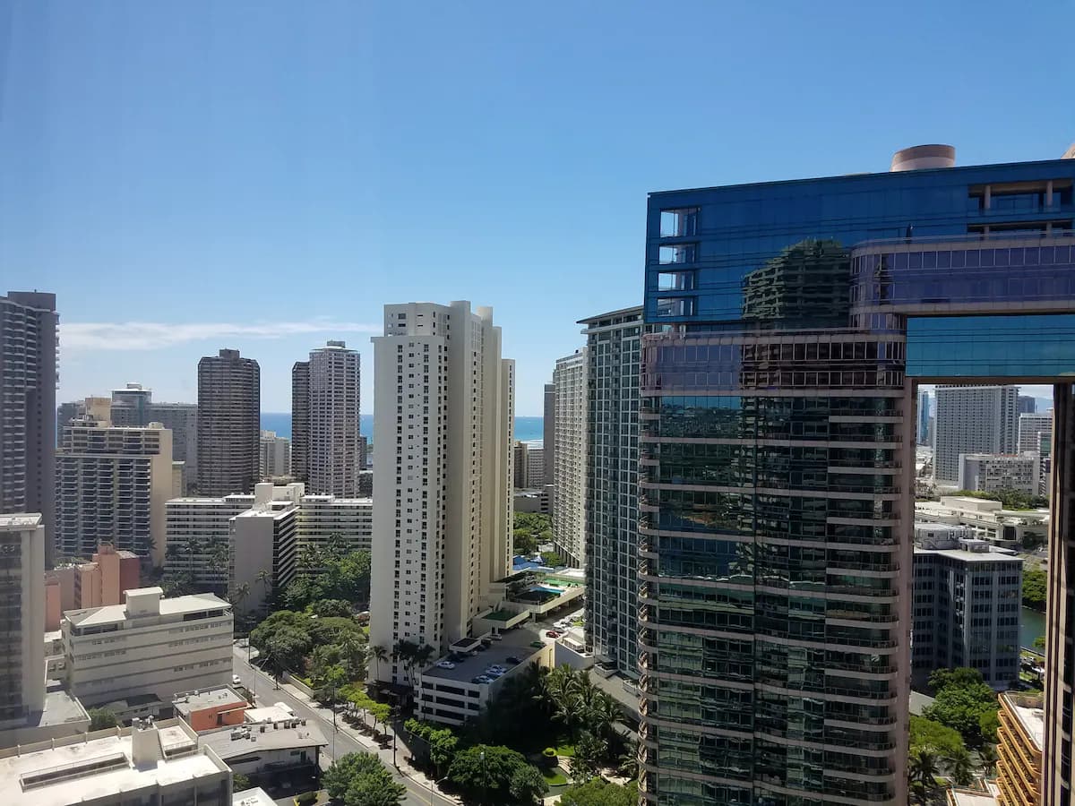 Condo in Honolulu · ★4.82 · 1 bedroom · 1 bed · 1 bath - Image 9