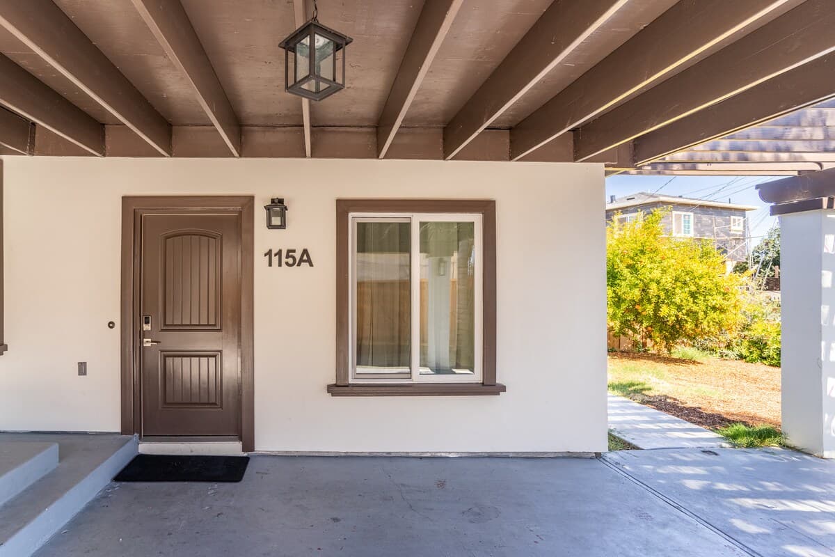 Home in East Palo Alto · ★4.86 · Studio · 1 bed · 1 bath - Image 13