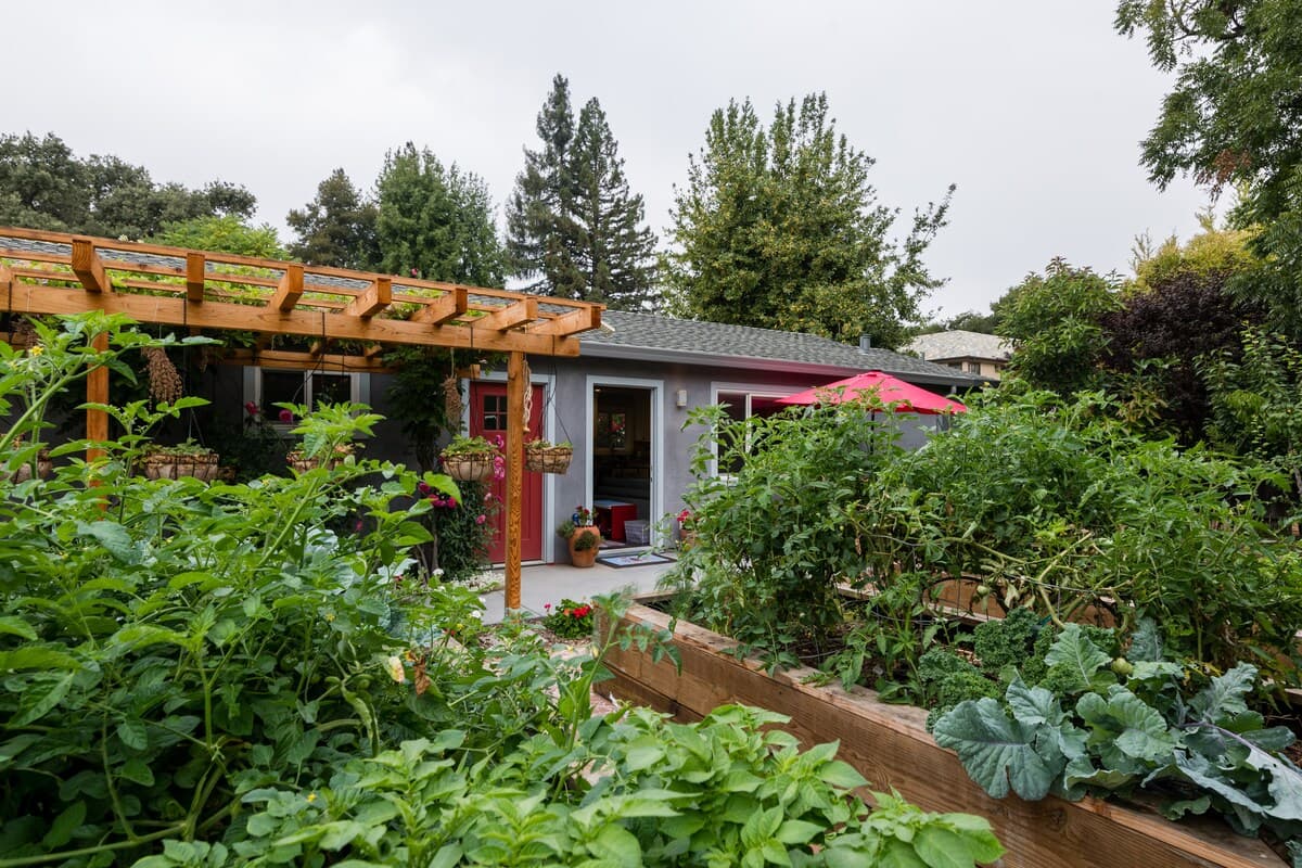 Guesthouse in Menlo Park · ★4.93 · 1 bedroom · 1 bed · 1 bath - Image 47