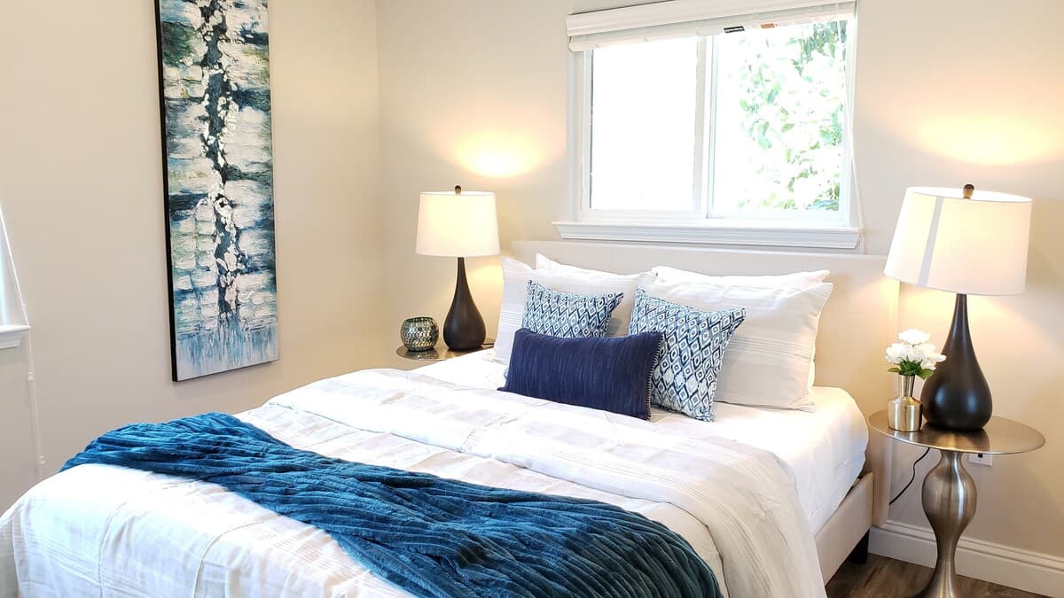 Home in Mountain View · ★4.79 · 3 bedrooms · 4 beds · 2.5 baths - Image 35