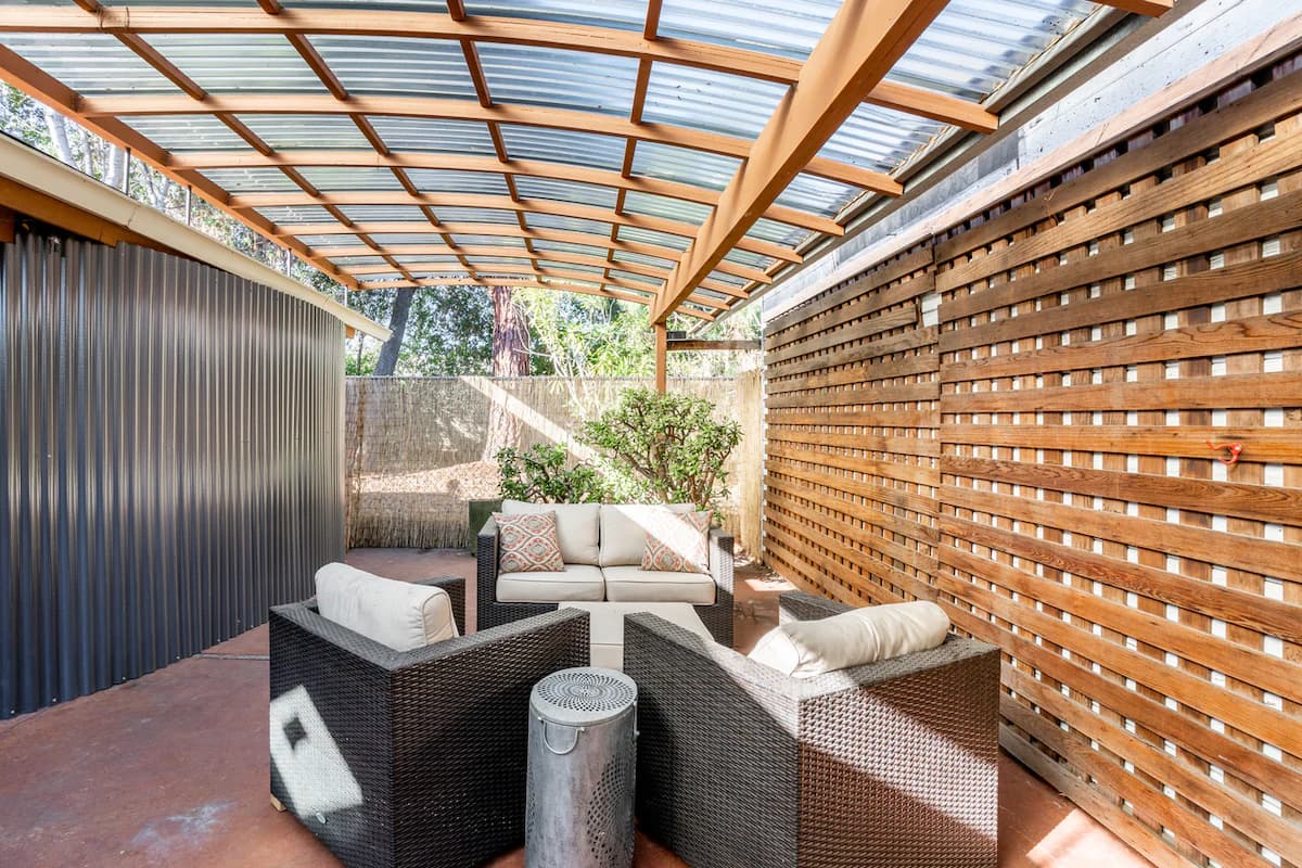 Guesthouse in Palo Alto · ★5.0 · 2 bedrooms · 2 beds · 1.5 baths - Image 2
