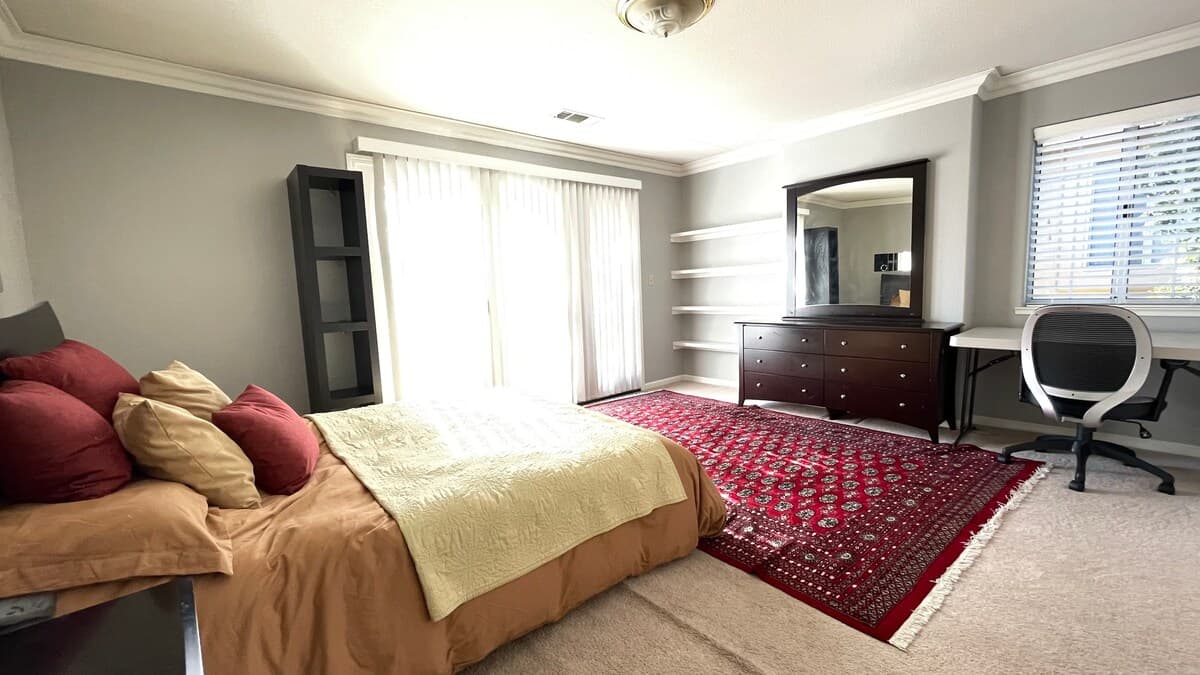 Home in West Menlo Park · ★4.89 · 5 bedrooms · 7 beds · 4 baths - Image 74