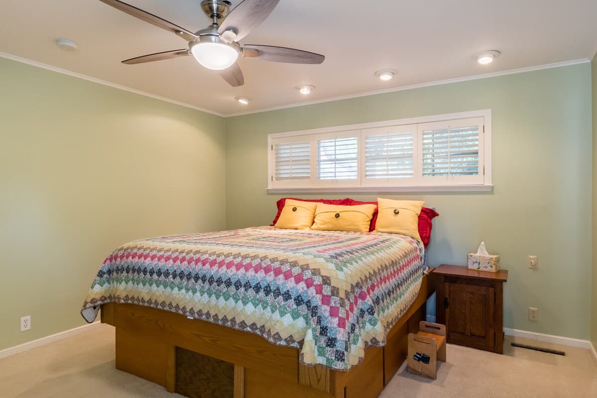 Home in Menlo Park · ★4.91 · 4 bedrooms · 5 beds · 2.5 baths - Image 14