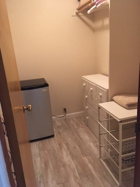 Home in Palo Alto · ★4.76 · 1 bedroom · 2 beds · 1 bath - Image 9