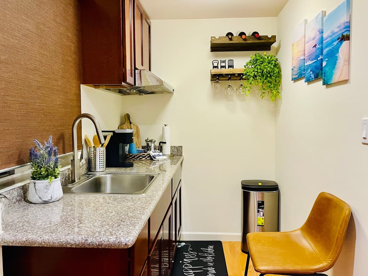 Relaxed 3B/2Ba Home with Private Parking - Photo 74