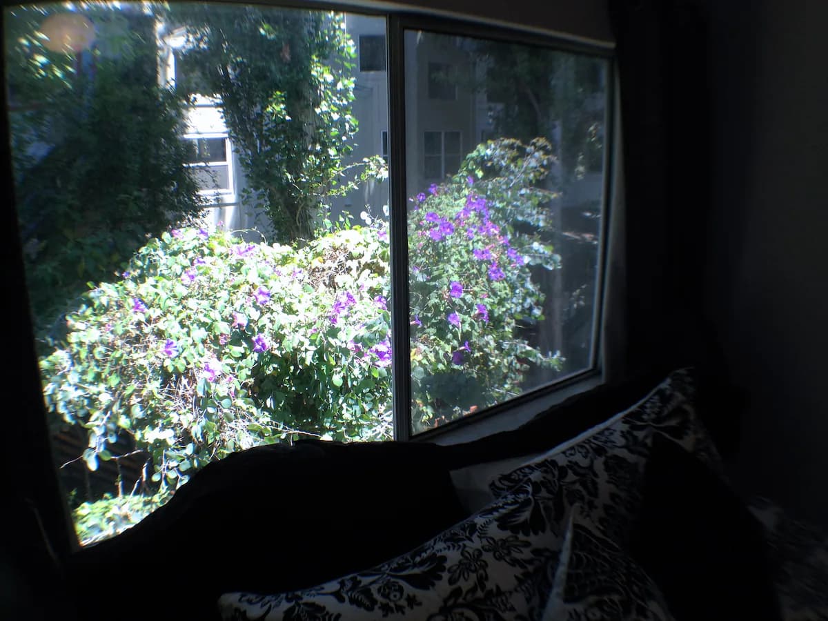 Architect's Bridge House, 2BR w/Fireplace - Photo 25