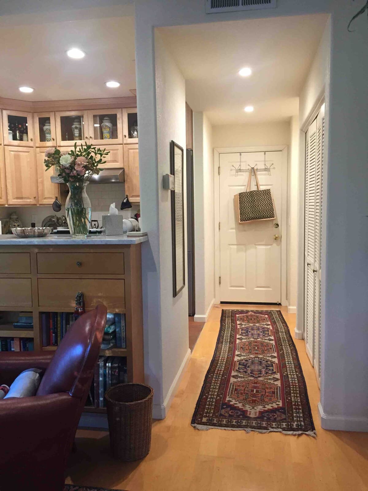 Home in Mountain View · ★4.94 · 2 bedrooms · 2 beds · 2.5 baths - Image 4