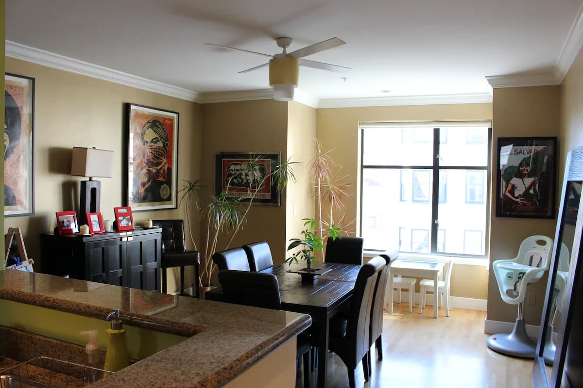 Elevator Opens Into FlatNob Hill 3BR, 2 Parking - Photo 20