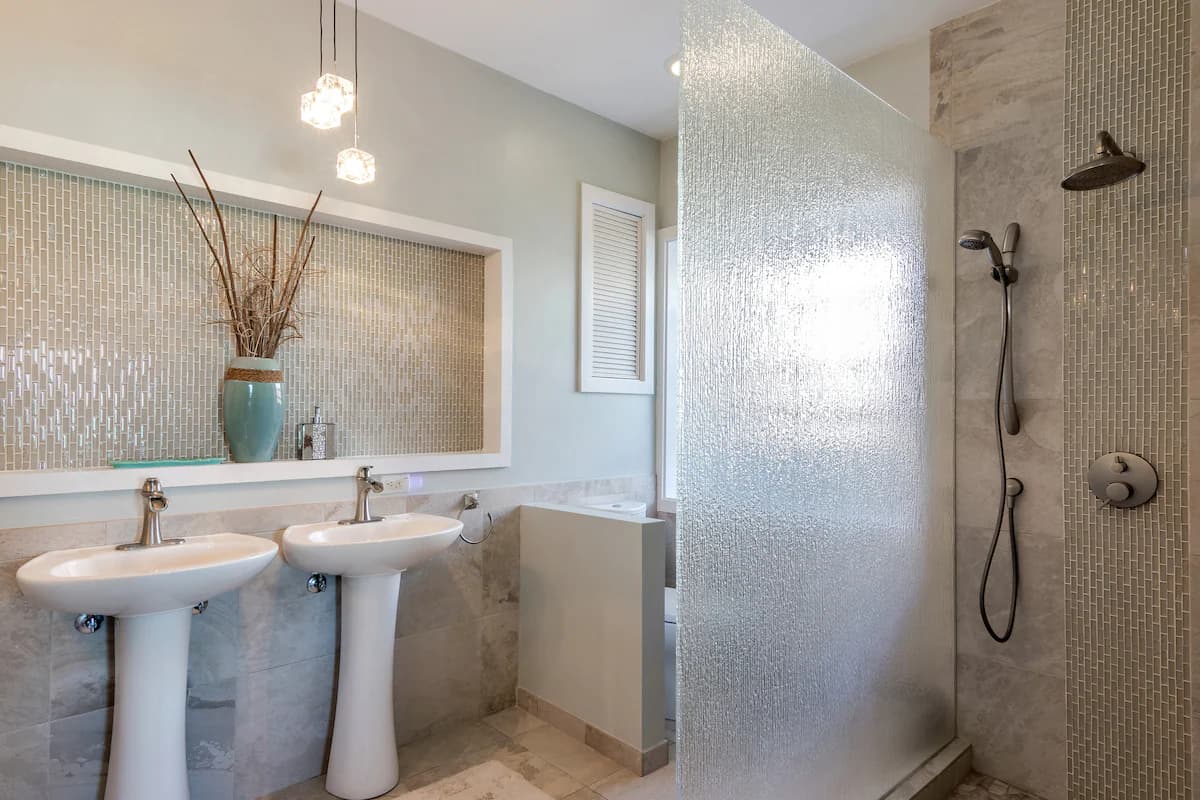 Home in Kailua · ★4.97 · 4 bedrooms · 4 beds · 3 baths - Image 23