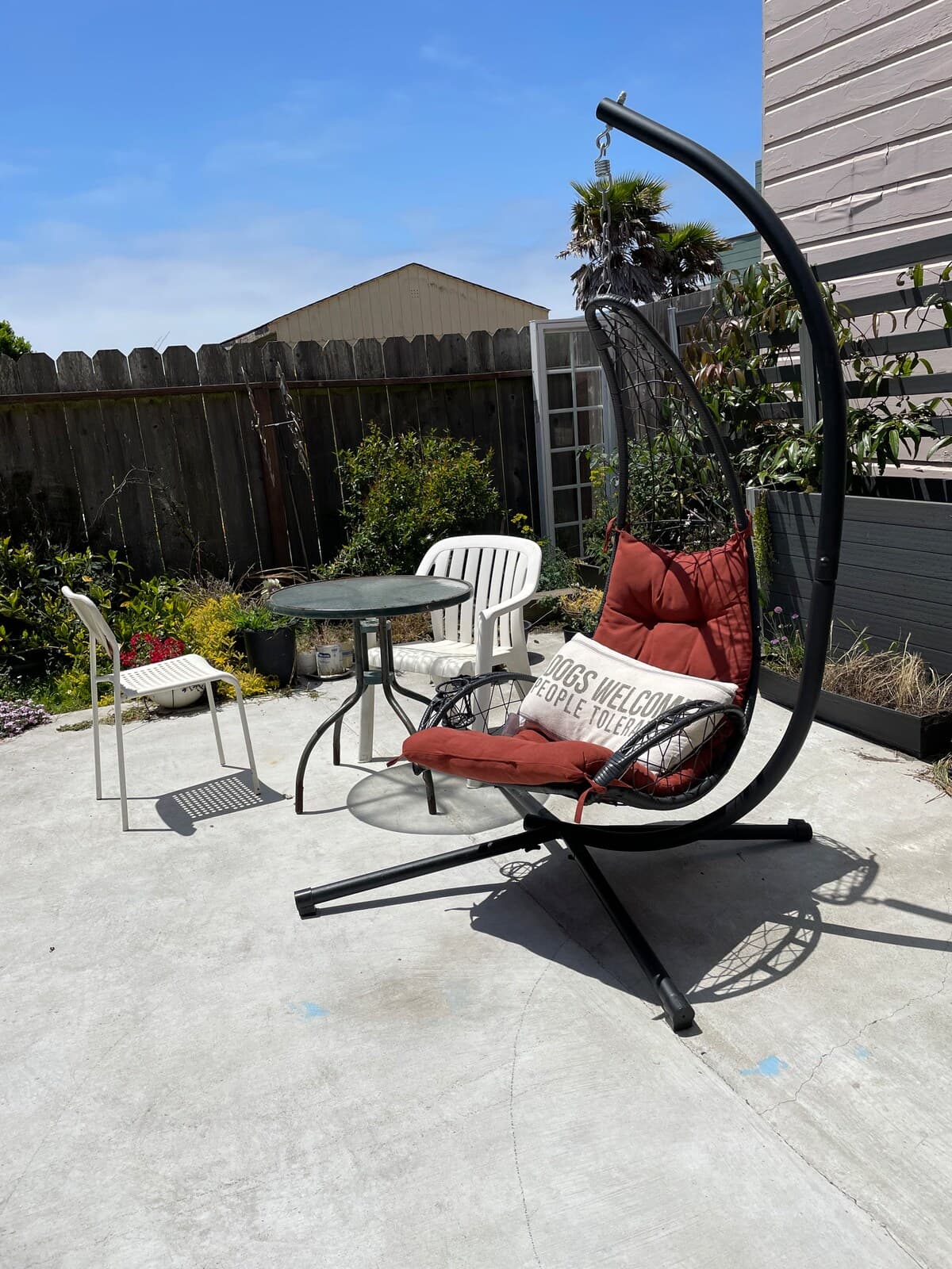 Newly Remodeled 2nd Floor Home, Private Deck - Photo 39
