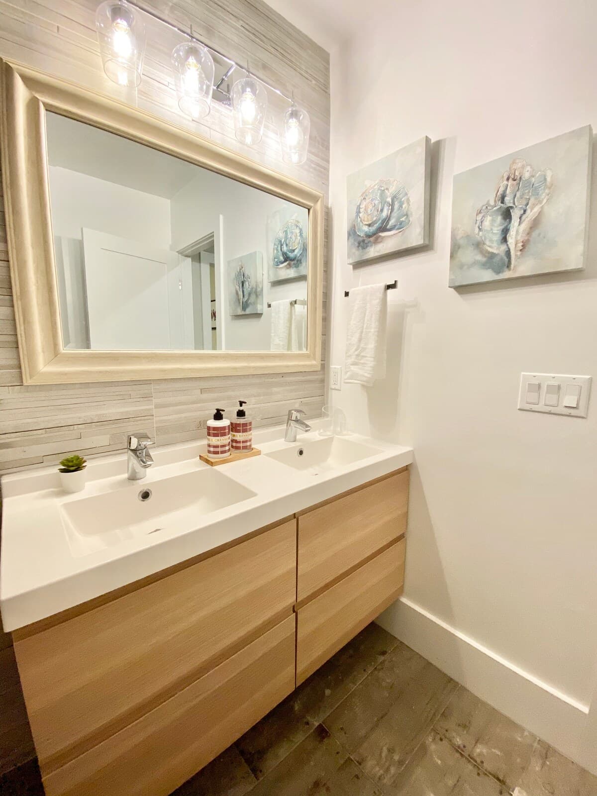 Home in Daly City · ★4.88 · 5 bedrooms · 8 beds · 2 baths - Image 59